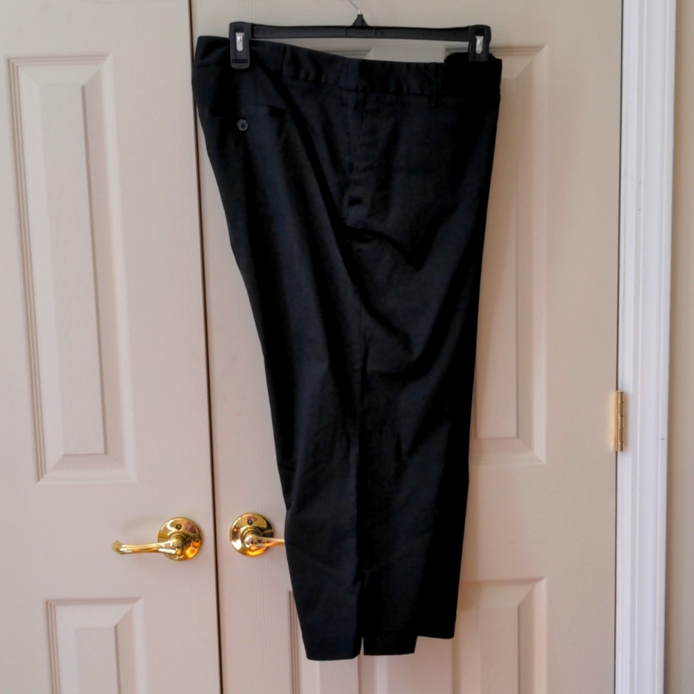 Charter Club black capris